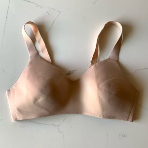 Lululemons High Support Wireless Bra, Size 34B